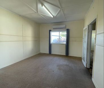 Spacious 3 Bedroom Home in Convenient Location - Photo 4