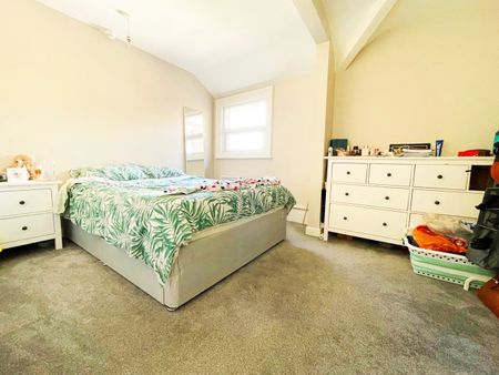 2 Bed Flat, Old Kent Road, SE1 - Photo 2