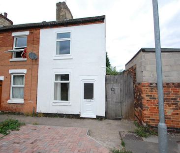 2 bedroom terraced house to rent - Photo 5
