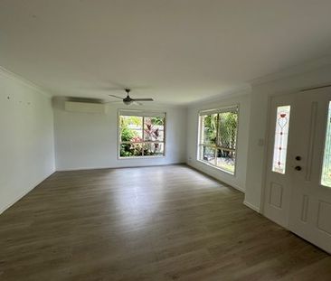 ELEVATED QUIET POSITION - SOUGHT AFTER BURLEIGH DUPLEX - Photo 1