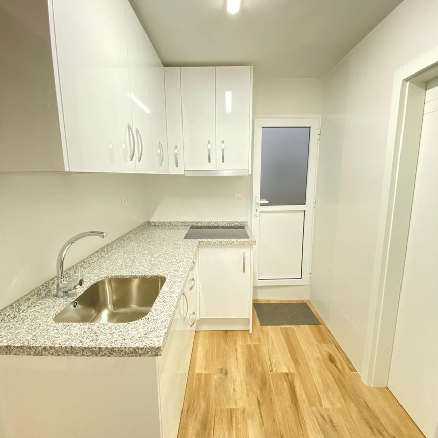 Casa en alquiler en Malaga - Photo 1