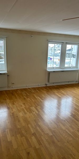 Torggatan, Grästorp - Photo 1