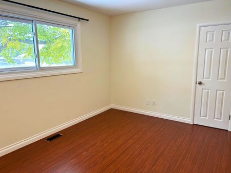 For Lease - 182 Metcalfe Street Unit# Upper, Guelph, Ontario - Photo 3
