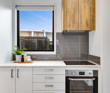 74 Glidepath Road, Hobsonville, Auckland - Photo 4