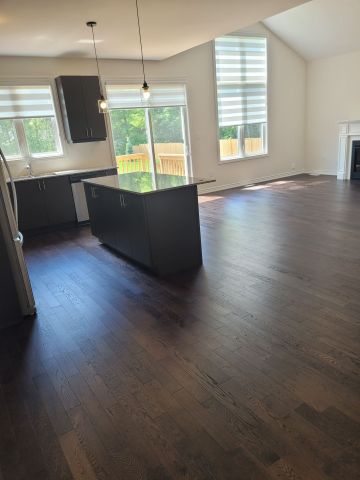 For Lease - 3213 Mosley Street, Wasaga Beach, Ontario - Photo 3