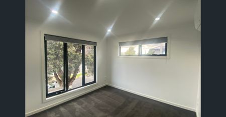 Modern Day Living - Photo 5