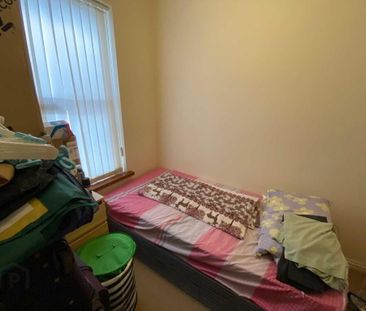Apt 2 4, Templemore Avenue, Albertbridge, Belfast, BT5 4FT - Photo 2