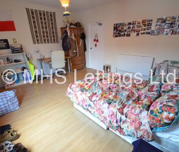 4 Bedroom Mid Terraced House for rent in Welton Mount - Photo 1