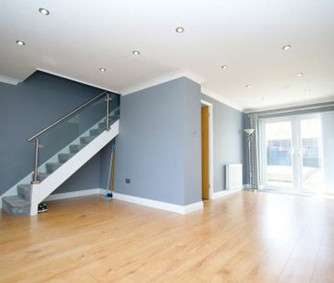 2 bedroom terraced house to rent - Photo 3