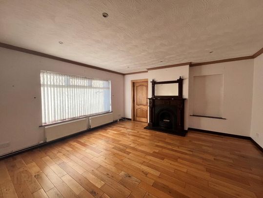 82 Paisley Road, Carrickfergus, BT38 9AH - Photo 1