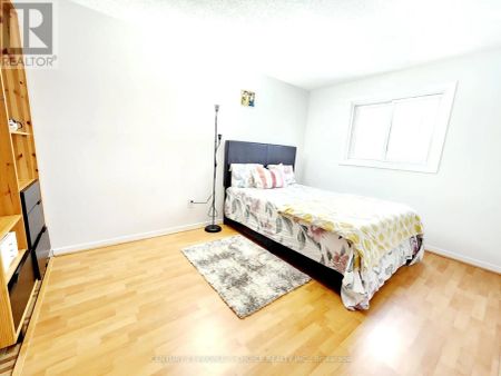 7275 CORRINE CRESCENT - Photo 5