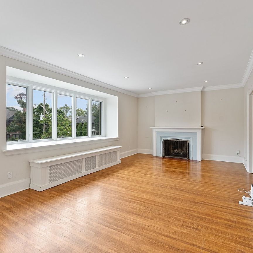 For Lease - 472 Oriole Parkway Unit# Upper, Toronto, Ontario - Photo 1