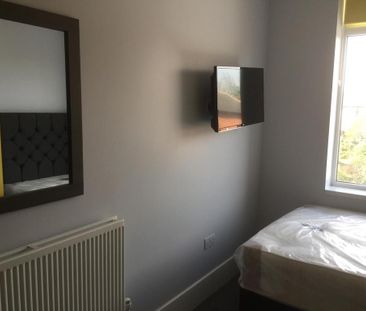 5 bedroom terraced house to rent - Photo 5