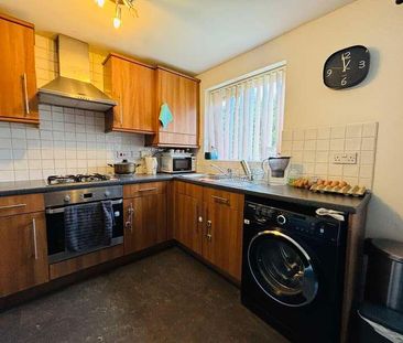 Everside Drive, M8 - Photo 6