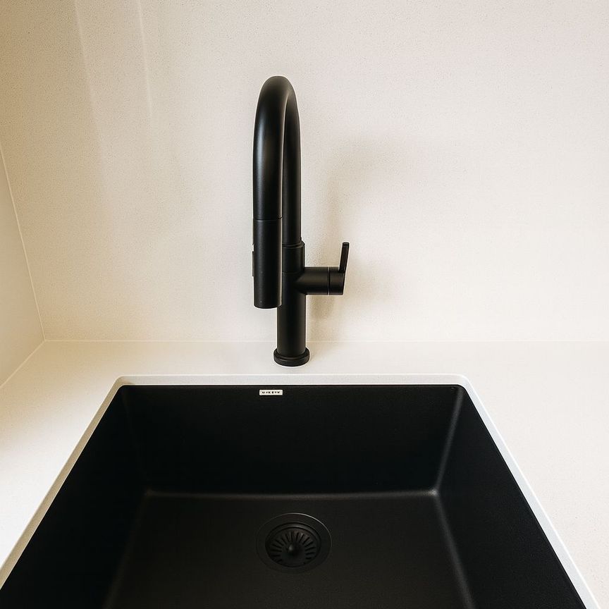 For Lease - 2034 Danforth Avenue Unit# 201, Toronto, Ontario - Photo 1