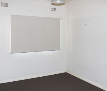 PERFECTLY POSITIONED - Photo 5