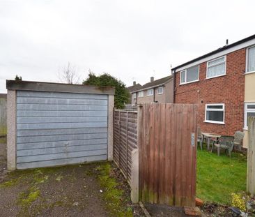 2 bedroom maisonette to rent - Photo 5