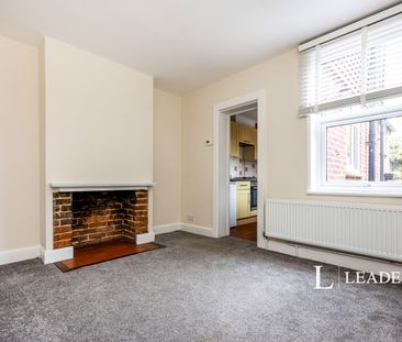 3 bedroom house to rent Cline Road, Guildford, GU1 - Photo 5