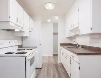 Renovated 1-Bedroom Unit – Steps from West Edmonton Mall! | 207 - 9505 165 St NW, Edmonton - Photo 1