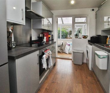 3 bedroom terraced house to rent - Photo 1