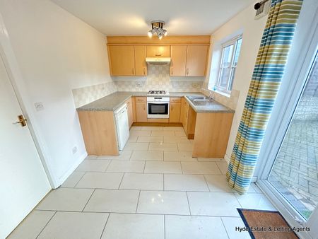 Greendale Drive, Radcliffe, Bury, M26 1UE - Photo 5