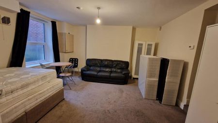 1 bedroom flat to rent - Photo 5