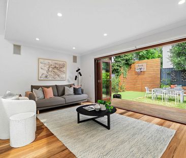 Fantastic Elwood Home! - Photo 1