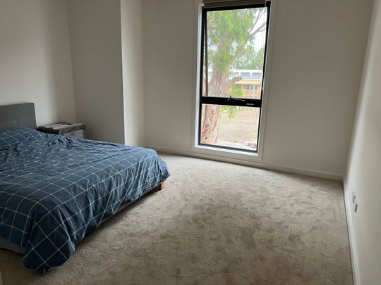 South Morang - Photo 1