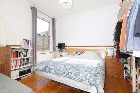 St Johns Road, N15 - Photo 5