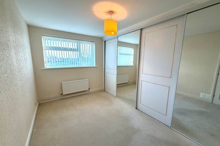 Sint Niklaas Close - Photo 4