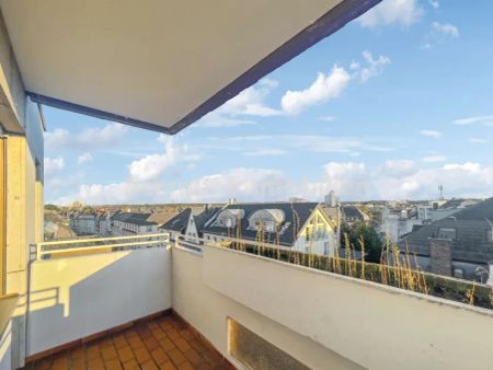 Penthouse 1,5-Zimmer-Wohnung mit Balkon in Frankfurt-Niederrad - Foto 5