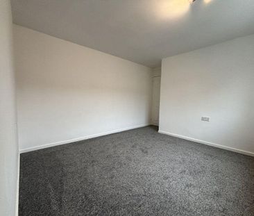 4 bedroom terraced house to rent - Photo 2