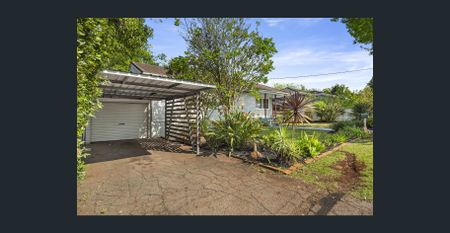 Beautifully Presented Home in a Quiet, Convenient Pocket! - Photo 3