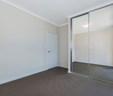 10/35 Honeywood Avenue, Wandi, WA 6167 - Photo 2