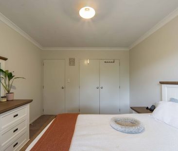 Comfortable Family Living - Photo 2