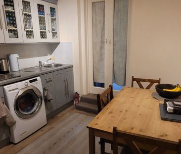 1 Bed Flat, Rutland Walk, SE6 - Photo 5