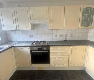 2 bedroom semi-detached house to rent - Photo 4