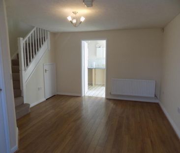 2 bedroom end of terrace house to rent - Photo 1