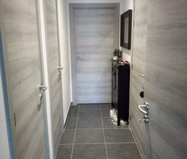 Recent en energiezuinig gelijkvloers appartement met tuin en terras... - Photo 1