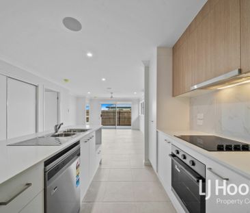 Brand New in Birnam Views - Low Maintenance - Close to Parks and Sc... - Photo 6