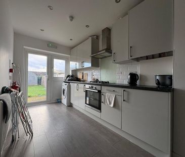 1 bedroom house of multiple occupation to rent - Photo 4