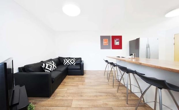 Room in a Shared Flat, Reception, L3 - Photo 1