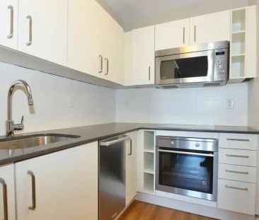 230 Oak Street | 230 Oak Street, Toronto - Photo 1