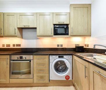 2 bedroom apartment to rent - Photo 6