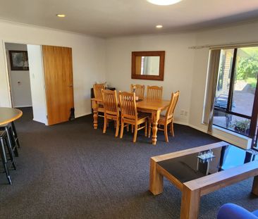 8 Frank Frethey Place, Highlands Park, New Plymouth - Photo 4