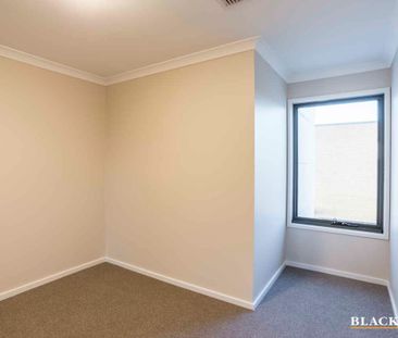 "Yumi" north facing, three bedroom townhouse - 142sqm of living... - Photo 4