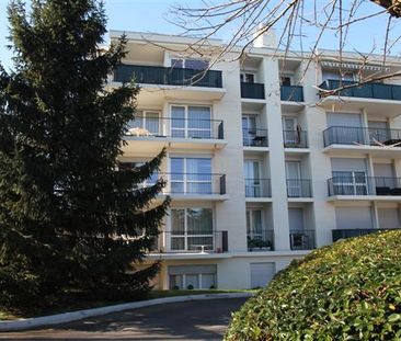 Location Appartement 1 pièce 31m² - Photo 2