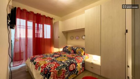 Luminous apartment with dryer in up-and-coming Sant Marti, near the beach and the city center - Foto 5