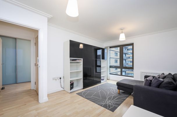 1 Bed Flat, Trentham Court, W3 - Photo 1