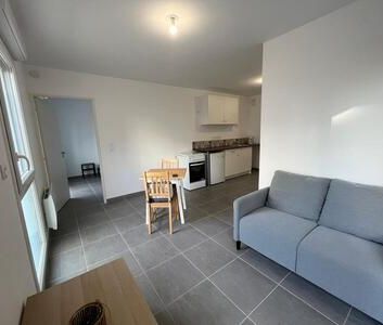 Location Appartement 2 pièces 41m² ISTRES 13800 - Photo 3